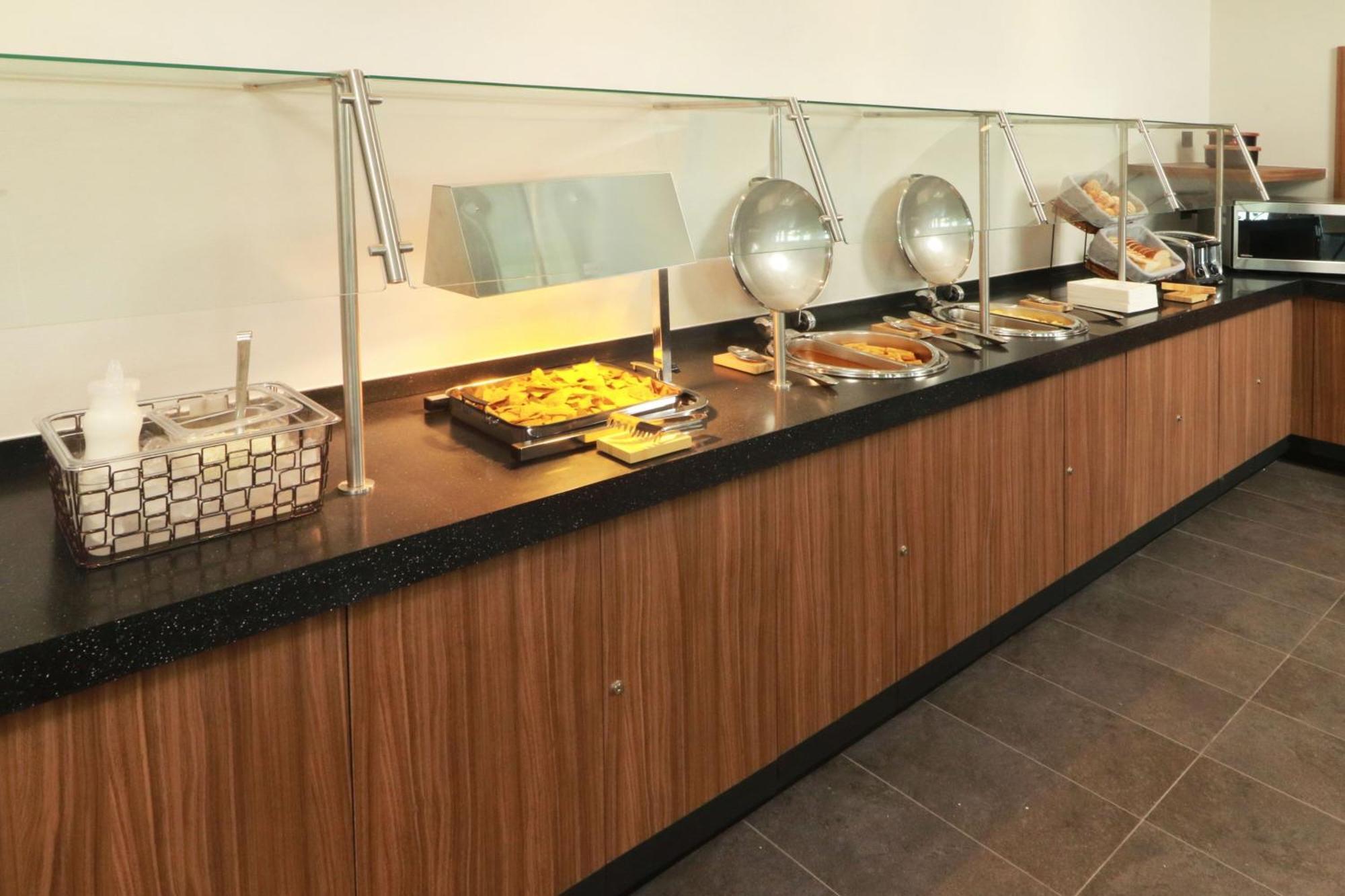 City Express By Marriott Monterrey Universidad Luaran gambar
