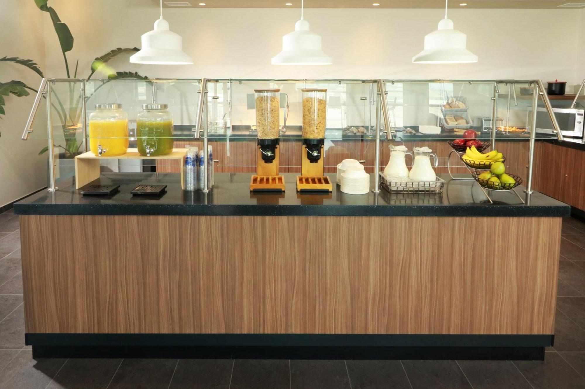 City Express By Marriott Monterrey Universidad Luaran gambar